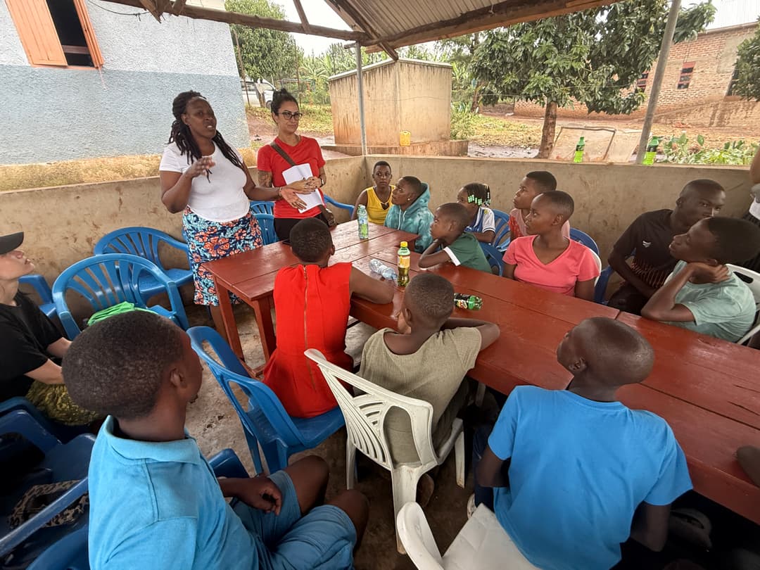 Fotos do trabalho voluntário em Uganda